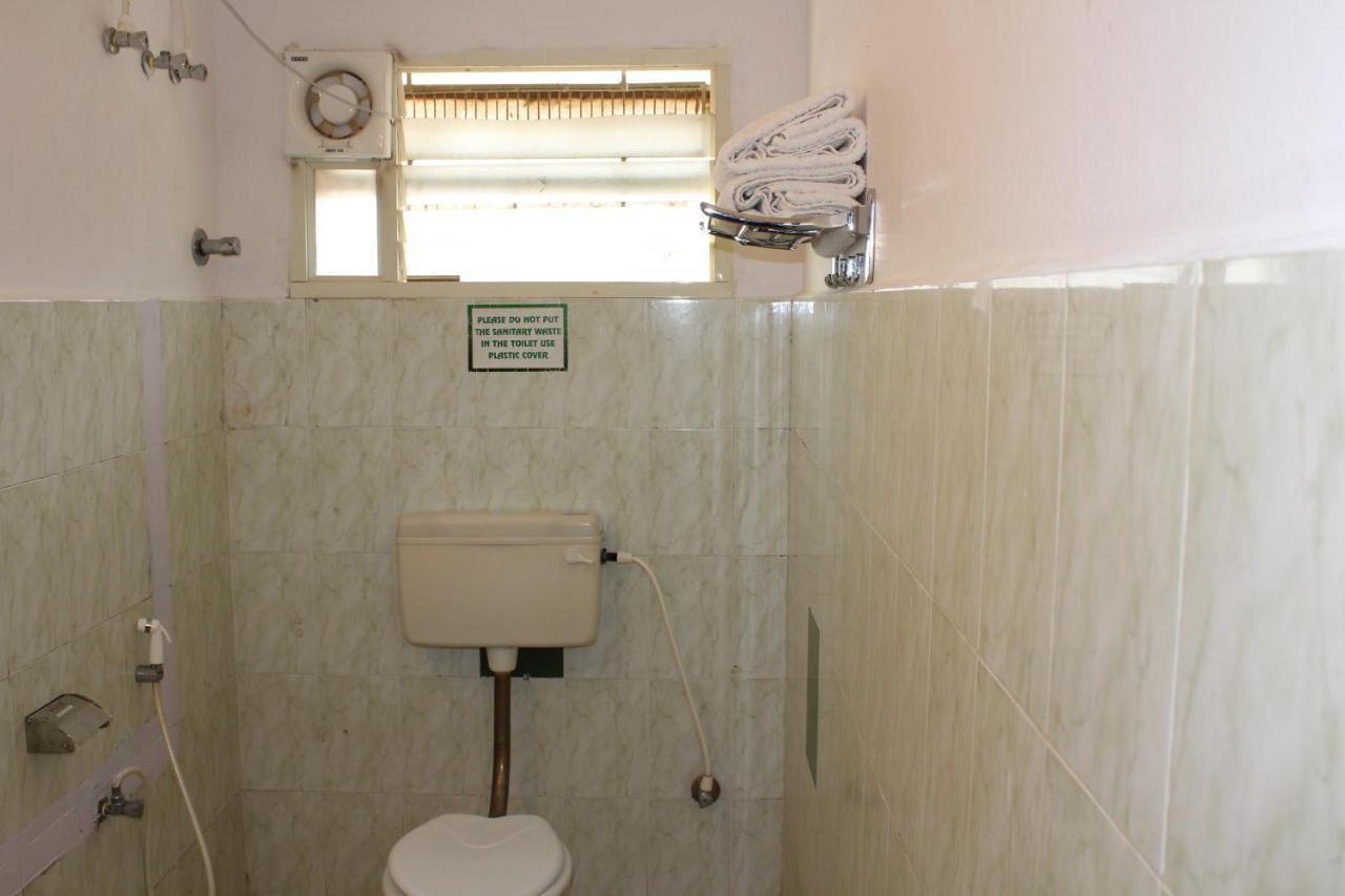 Kaveri Hotel Bed & Breakfast Mysore Exterior photo